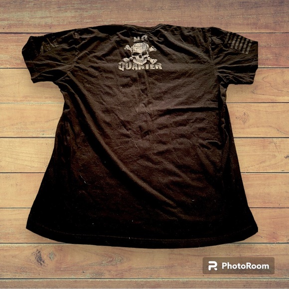 𝙀𝙐𝘾 𝙂𝙍𝙐𝙉𝙏 𝙎𝙏𝙔𝙇𝙀 𝖬𝖾𝗇𝗌 𝖳𝗌𝗁𝗂𝗋𝗍 - 𝙈𝙀𝘿𝙄𝙐𝙈 - Picture 2 of 2